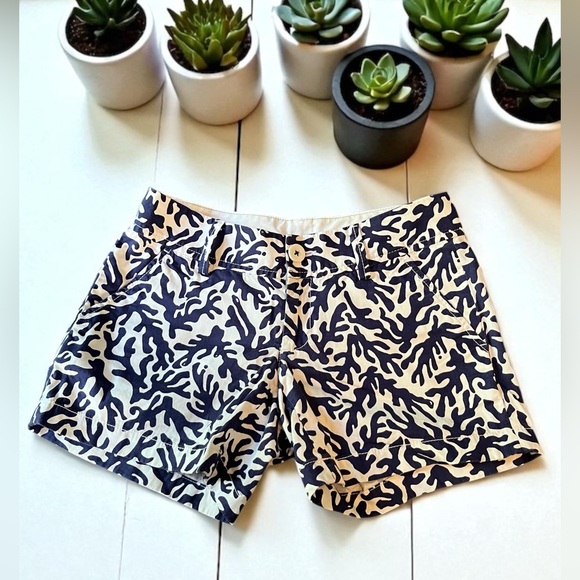 Lilly Pulitzer The Callahan Short. Size 00. Navy & White. Reef Cotton Chino - Picture 10 of 11